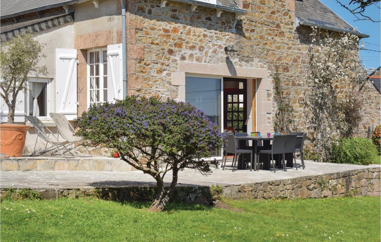 Lovely Home In Perros-Guirrec With Wifi Luaran gambar
